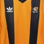 camisa-manga-longa-hull-city-1981-82-home-i-masculina