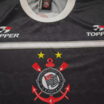 camisa-retrô-Corinthians-Mundial-batavo-2000-masculina