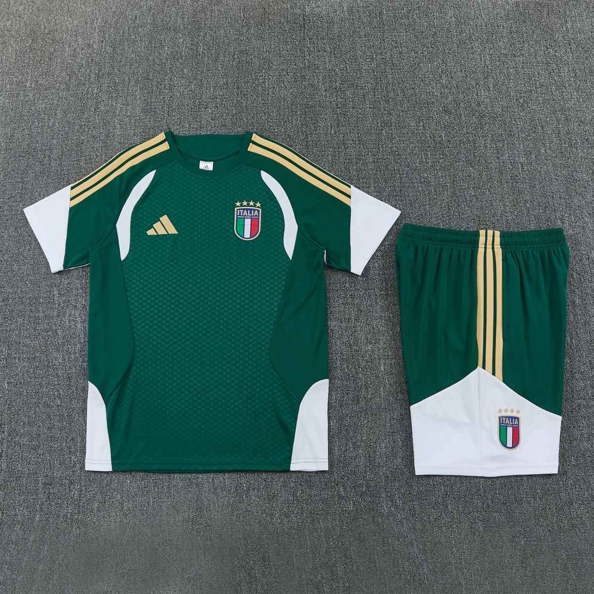 kit-treino-italia-2026-27-verde-branco-masculino (2) Kit Treino Itália Short e Camisa Verde 2026/27 Masculina