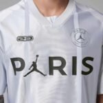 camisa-psg-platinuam-jordan-paris-23-2026-27-masculina