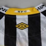kit-infantil-santos-branca-preta–2025-26-reserva-ii-unissex
