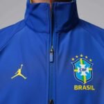 jaqueta-brasil-jordan-hino-azul-escuro-copa-2026-27-masculina-098672