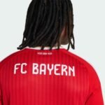 camisa-bayern-de-munique-vermelha-luis-diaz-14-2026-27-home-masculina