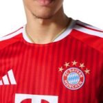 camisa-bayern-de-munique-vermelha-luis-diaz-14-2026-27-home-masculina