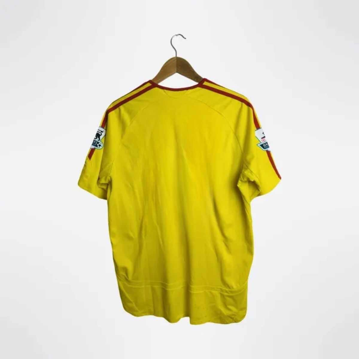 camisa-liverpool-amarelo-2006-07-away-masculino-retro (1)