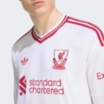 camisa-liverpool-fc-branca-2026-27-away-ii-manga-longa