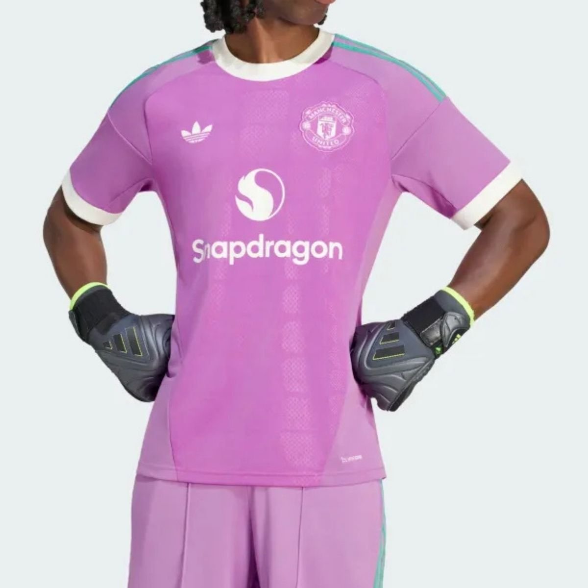 camisa-manchester-united-roxo-2026-27-goleiro-masculina (2) Camisa Manchester United Roxo 2026/27 Goleiro Masculina