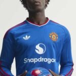 camisa-manga-longa-manchester-united-azul-2026-27-away-JOGADOR-masculina