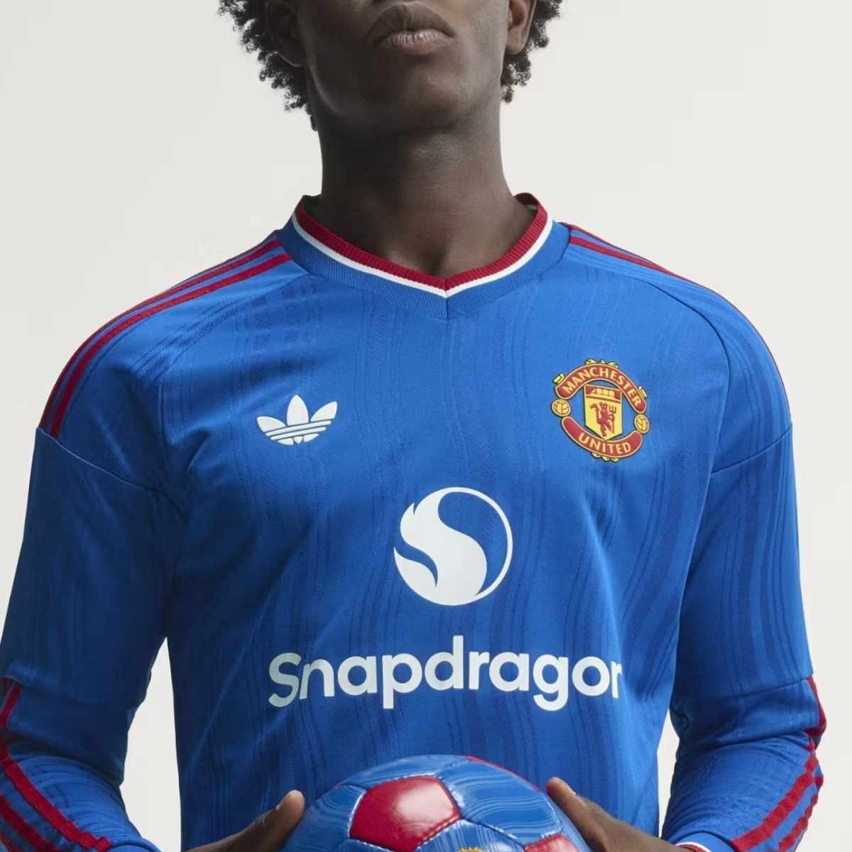 camisa-manga-longa-manchester-united-azul-2026-27-away-JOGADOR-masculina (3) Camisa Manchester United Azul 2026/27 Away II Manga Longa