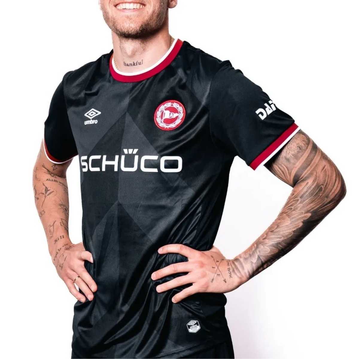 camisa-arminia-bielefeld-preta-2026-27-away-ii-masculin (2) Camisa Arminia Bielefeld Preta 2026/27 Away II Masculina