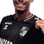 camisa-vitoria-guimaraes-sc-preta-2026-27-away-ii-masculina