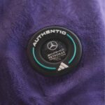 camisa-Mercedes-AMG-Petronas-F1-Vanda-Bloom-roxa-2026-feminina