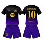 kit-infantil-fc-barcelona-kobe-bryant-lamine-yamal-#10-2026-27-preto-roxo-unissex